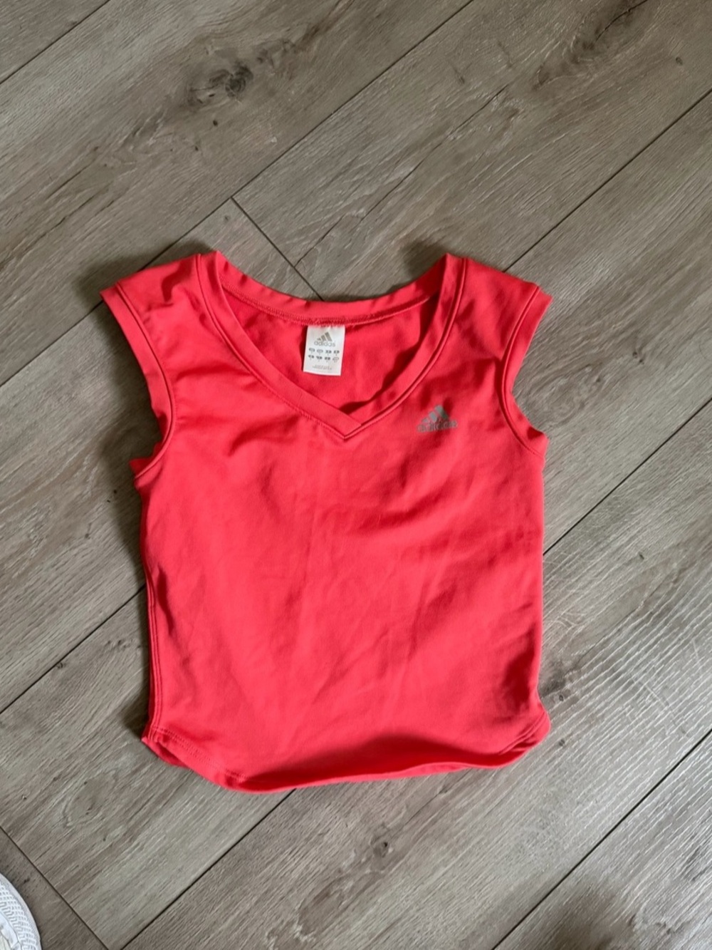 adidas Athletic Tank Top in Red Size small